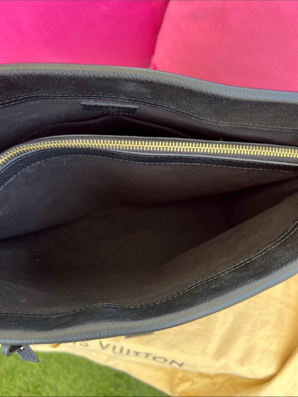 ✨Louis Vuitton Pallas Shopper Tote with Black Trim and Gold Chain Handles✨ - Picture 10 of 13